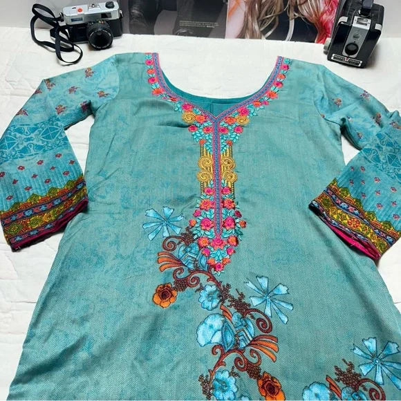 Embroidered Floral Kurta Dress | Boho Festival Tunic · Artisan Teal - Picture 2 of 13